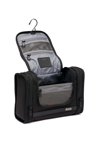 Hanging Travel Kit