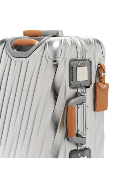 19 Degree Aluminium | International Carry-On 56 cm | Texture Silver