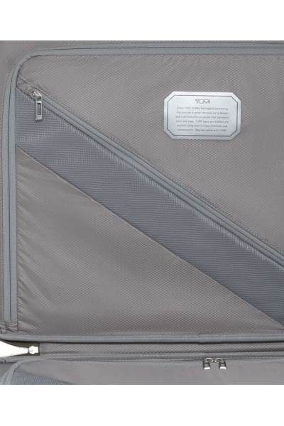 19 Degree Lite | Short Trip Checked Luggage 66 cm | Titanium